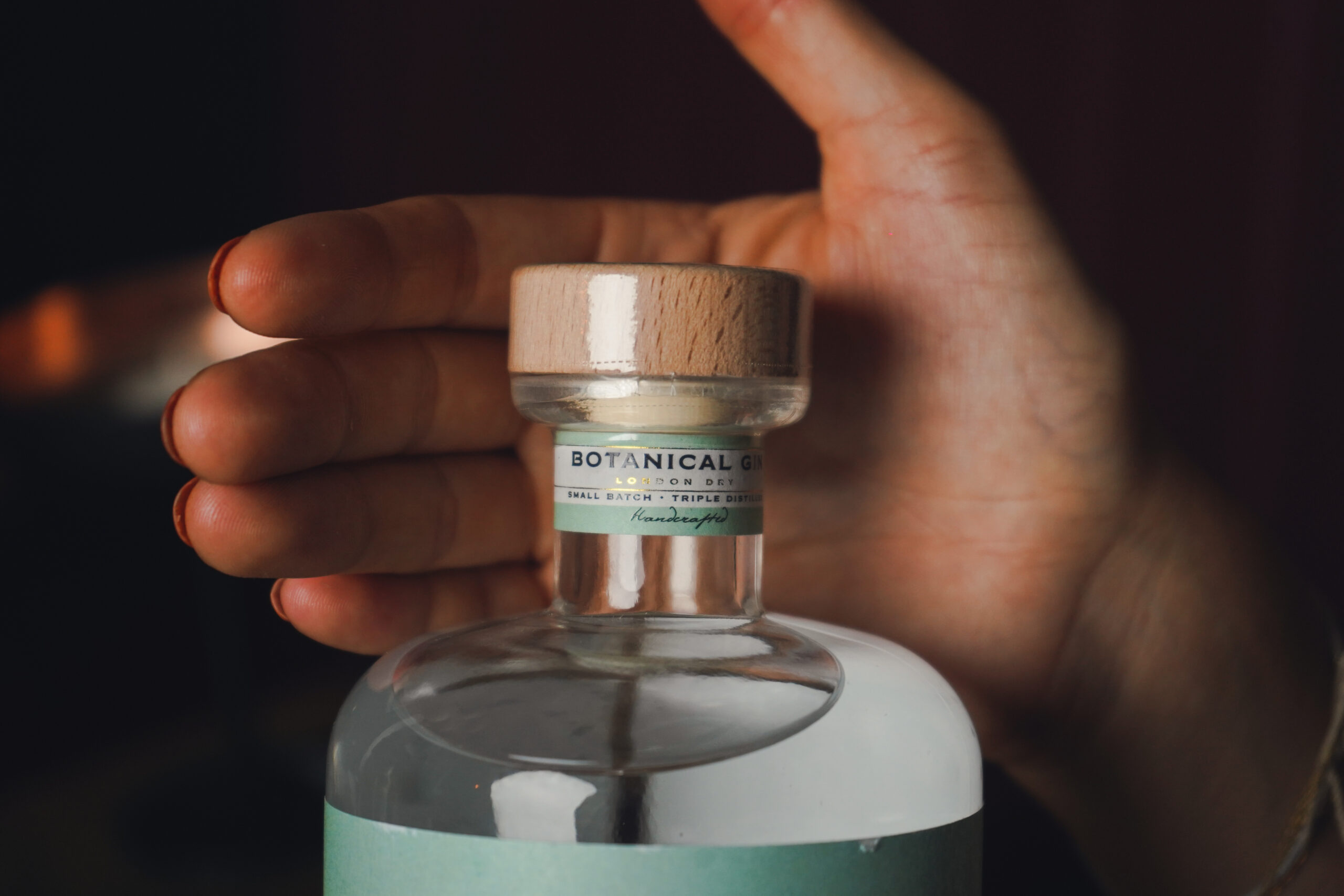 Close up of Lume Botanical Gin cork and label